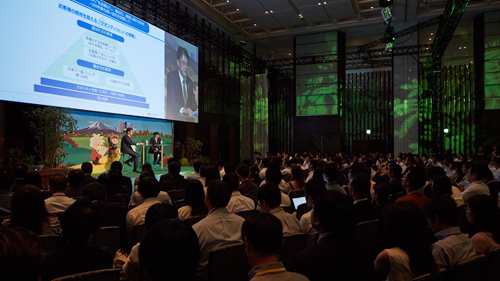 国内保険会社で初めて「Financial Service Cloud」を採用〜東京海上日動火災保険が目指す、“お届けする力”の改革