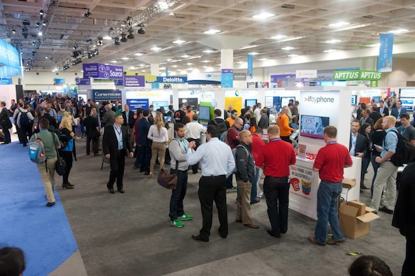 Dreamforce 2013: The Managed Customer Experience for Marketers