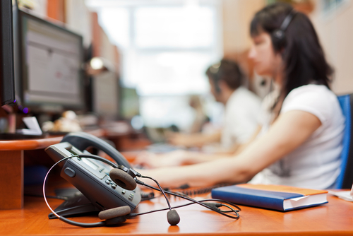 How to Provide Amazing Customer Service Without a Call Center