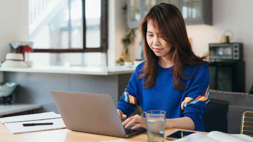 Remote worker checks in on her customers