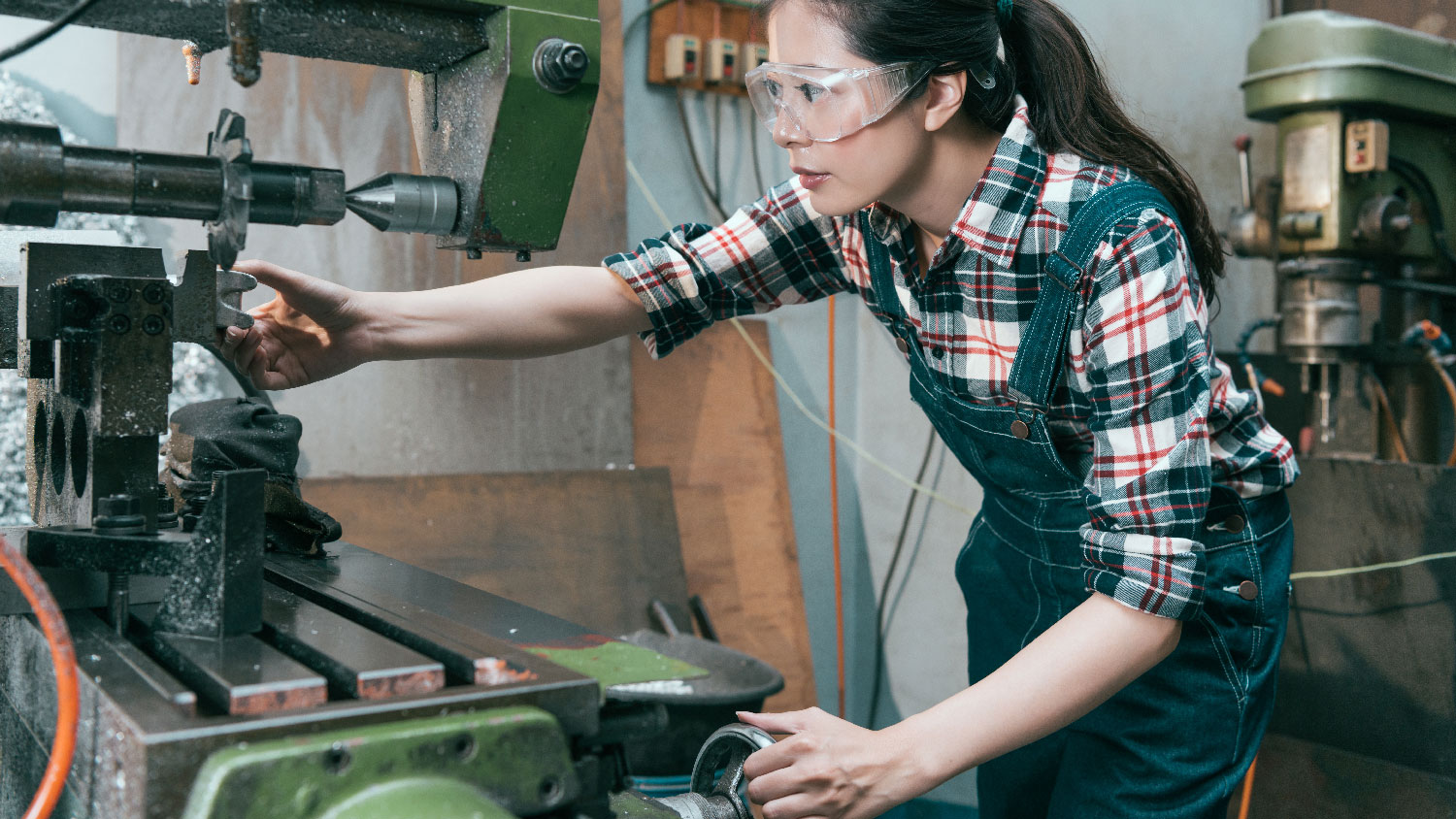 3 Ways to Better Engage With Manufacturing Partners | Salesforce