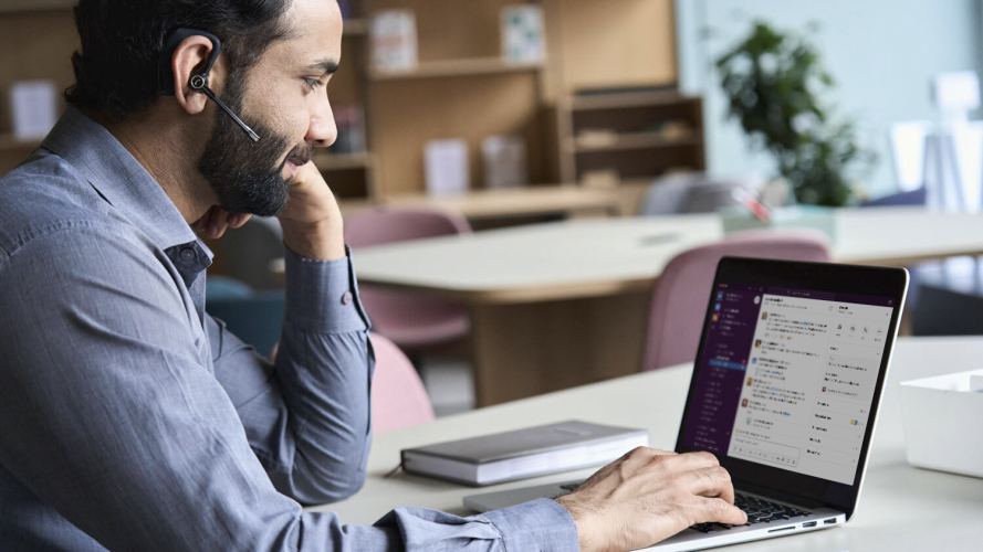 Slack for customer service breaks down silos so you can provide a better customer — and employee — experience.