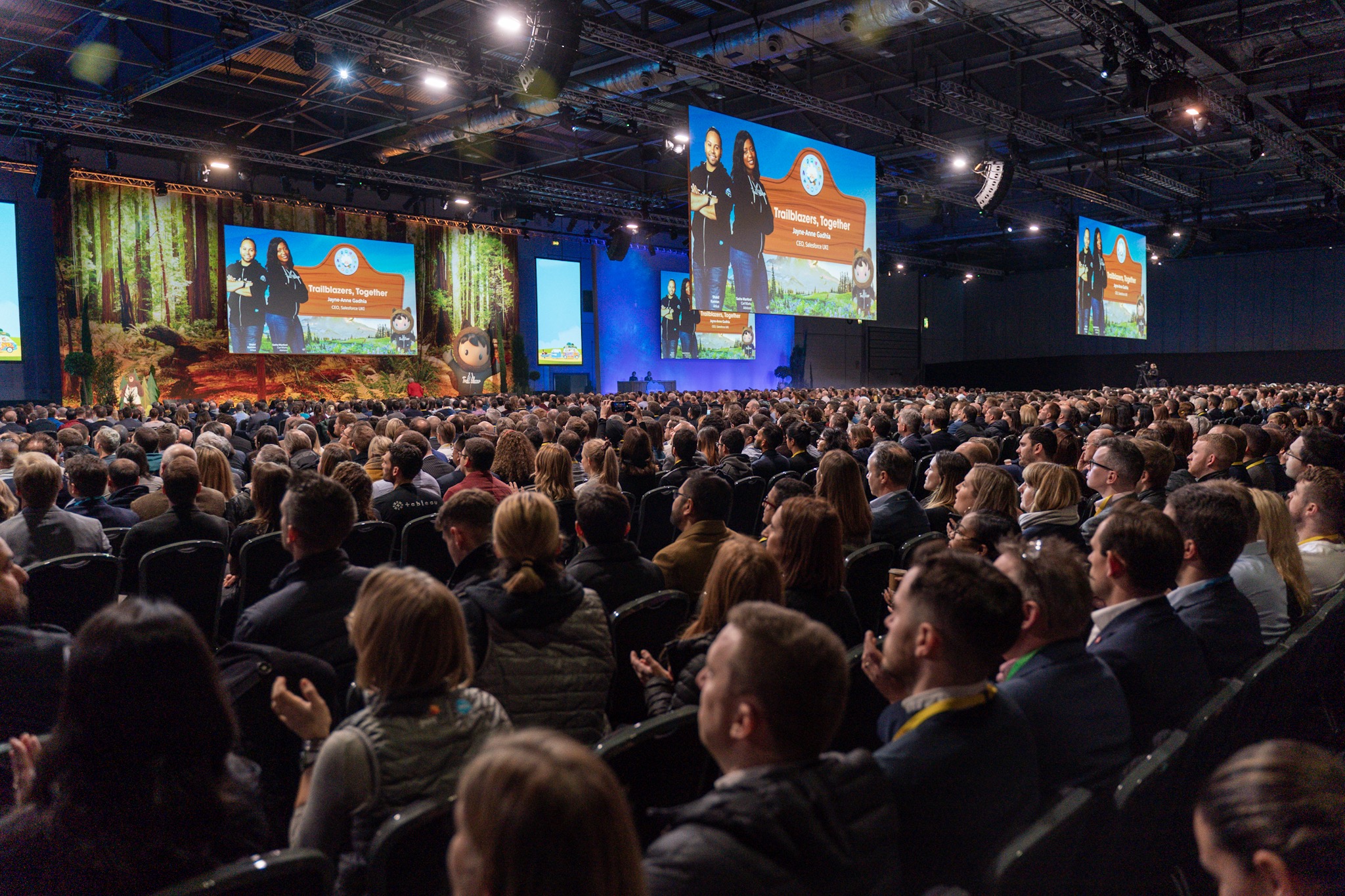 Salesforce Dreamforce to London, Unveils New Ohana Floor and